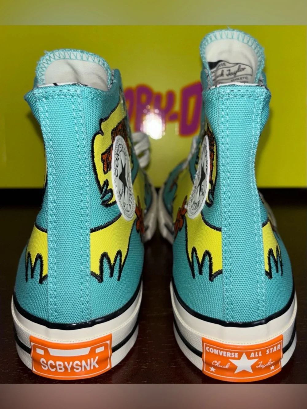Converse Chuck Taylor All-Star 70 Hi Scooby-Doo The Mystery Machine NWT - Picture 4 of 6